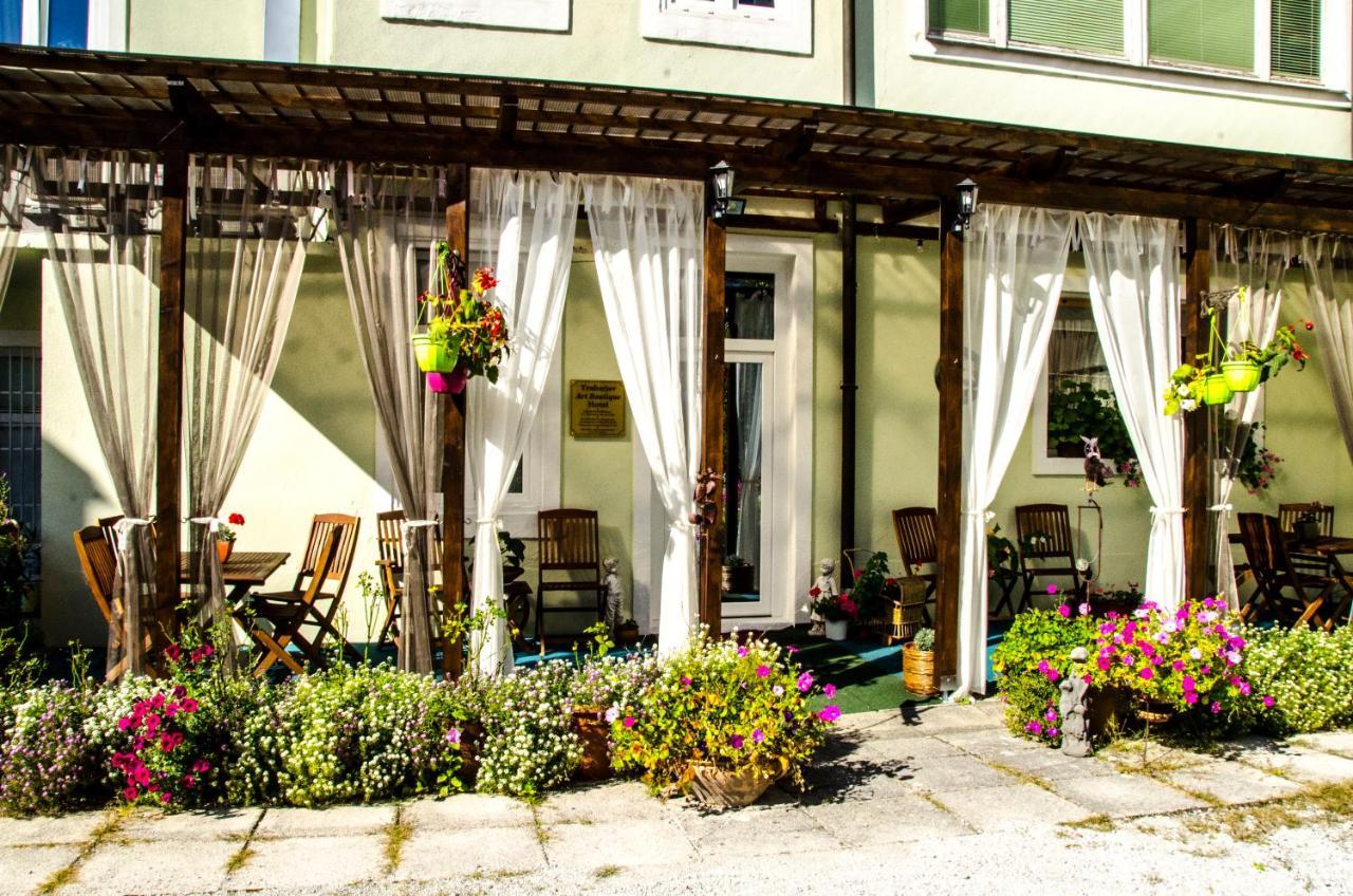 Family Boutique Hotel Trubarjev Laško Extérieur photo