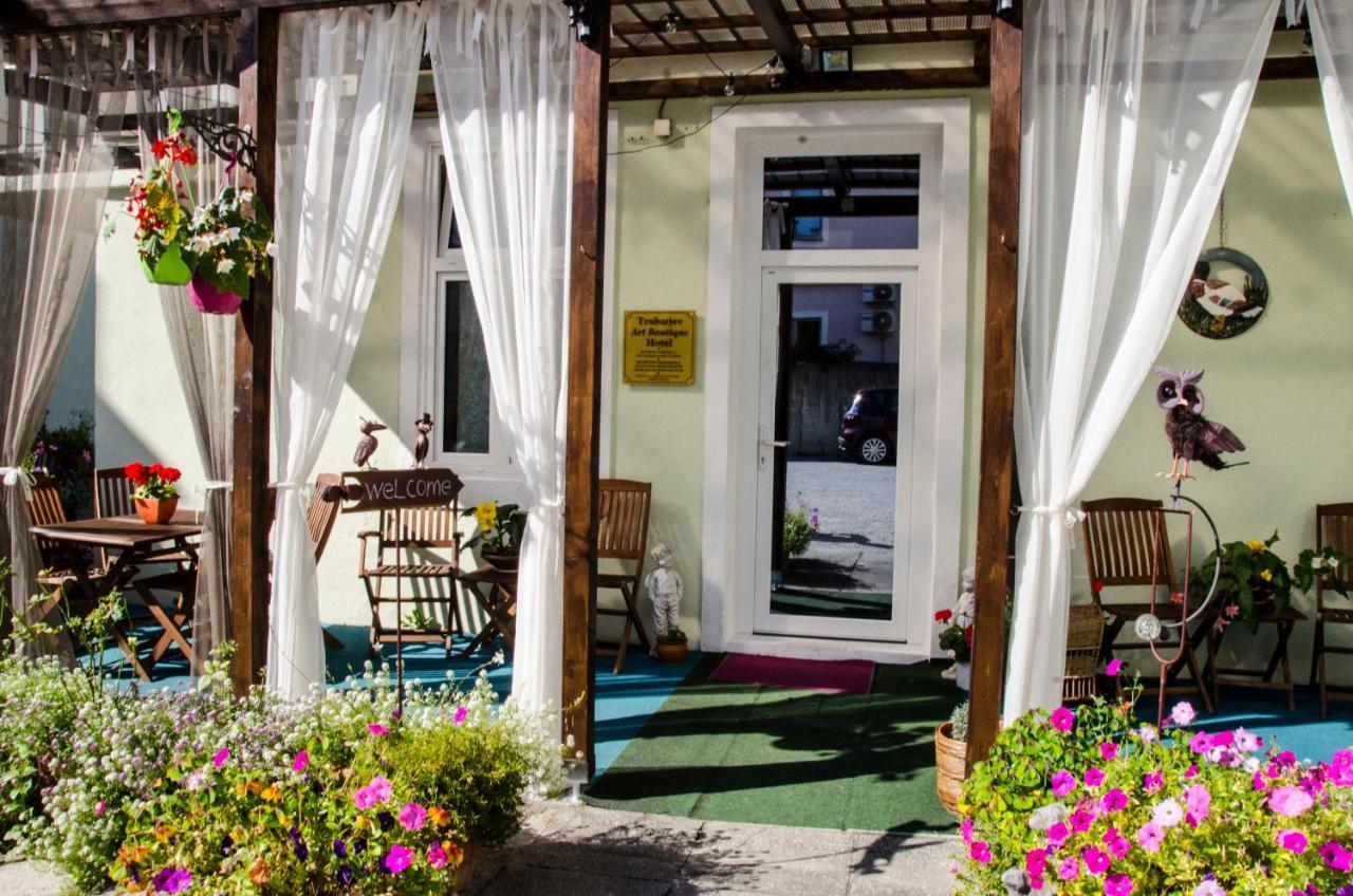 Family Boutique Hotel Trubarjev Laško Extérieur photo