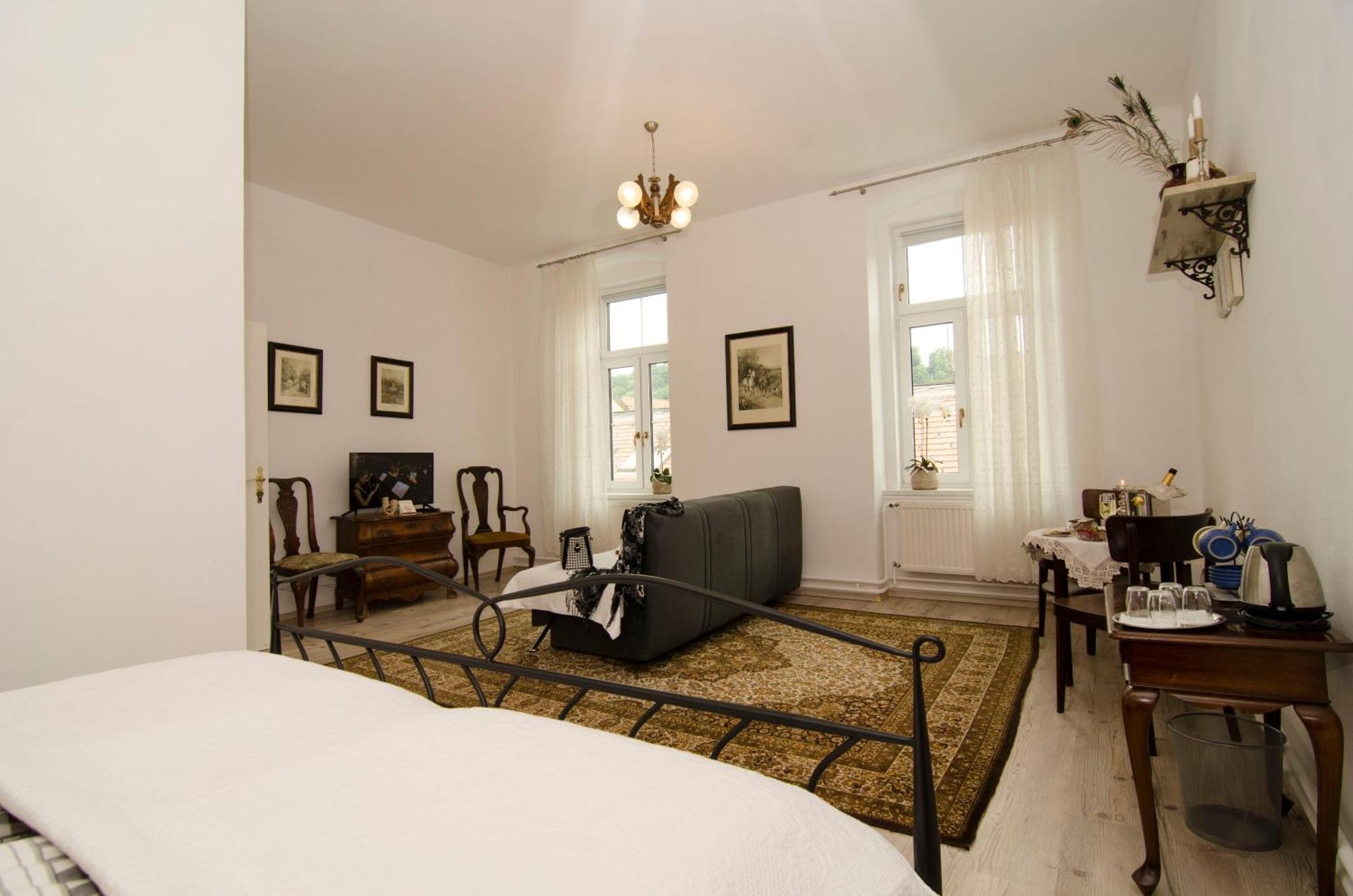 Family Boutique Hotel Trubarjev Laško Chambre photo